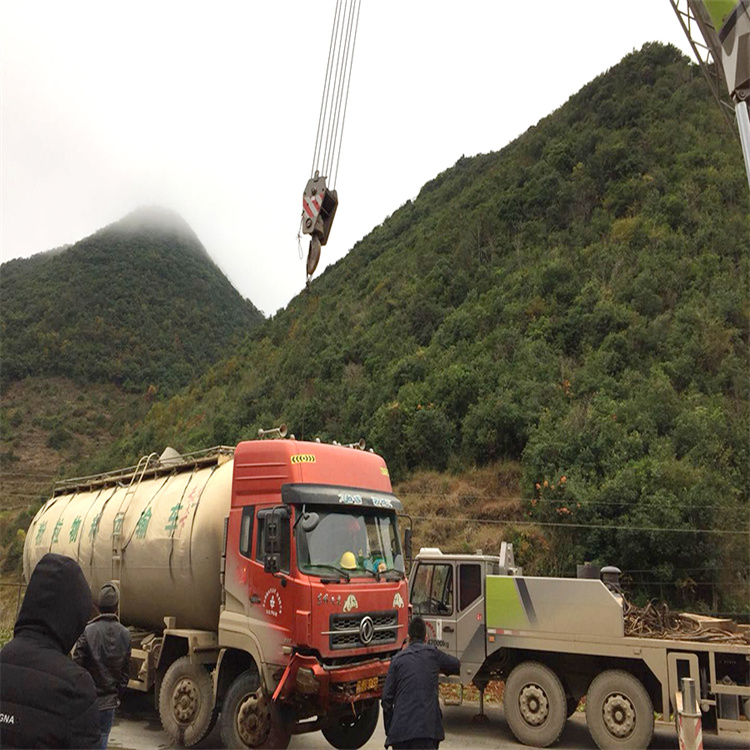 长丰道路救援大型车辆吊装